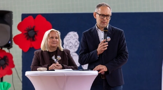 Nauczyciele nagrodzeni. Gminny Dzień Edukacji Narodowej we Wschowie [ZDJĘCIA]