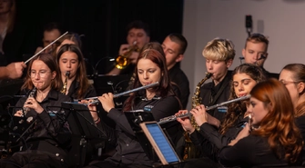 Koncert zaduszny wypełnił salę CKiR dwukrotnie. Maestoso i Arabeska przypomnieli o zmarłych artystach