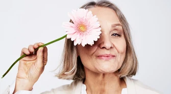 Menopauza – objawy, etapy i sposoby radzenia sobie na co dzień