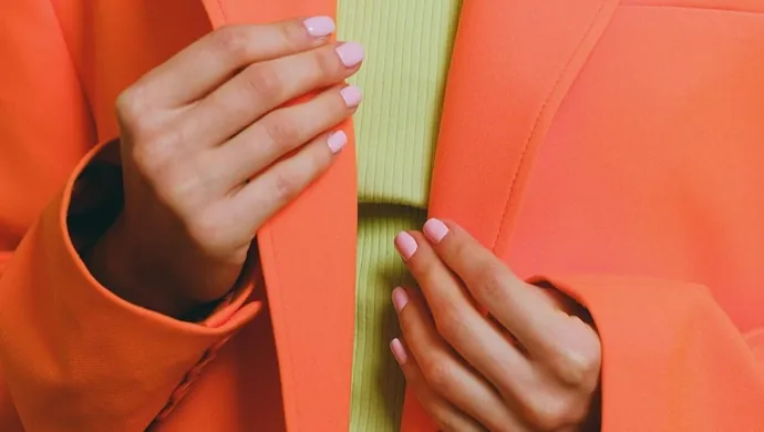 Dopamine dressing – jak wiosenna marynarka może zmienić Twój nastrój (i stylizację)?