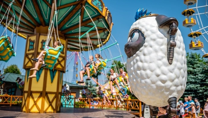 Dzieci się nudzą? Park rozrywki to świetny pomysł na całodniową wycieczkę całą rodziną!