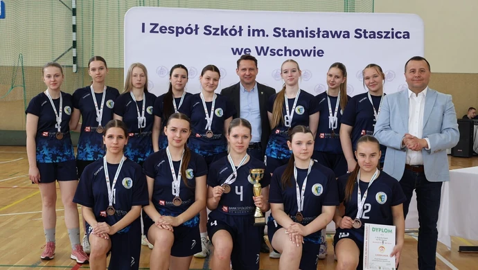 Czwarty medal z rzędu. Koszykarki I ZS Wschowa z brązem w finale wojewódzkim LOM