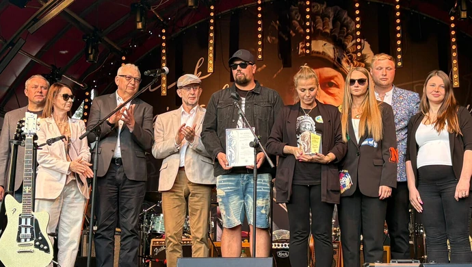 Pośmiertny tytuł honorowy dla Jacka Łapińskiego. Akt odebrała żona
