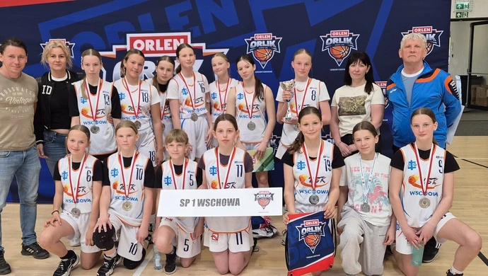 Drugi medal dla SP1 w tydzień. Koszykarki ze Wschowy wicemistrzyniami województwa w turnieju Sochana