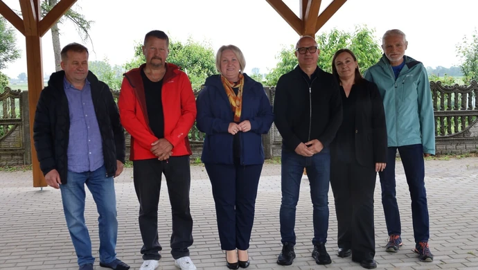 Górczyna ma nową wiatę biesiadną. Budowała ją firma ze Wschowy