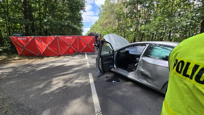 Wypadek na trasie Lubiatów – Lubogoszcz. Motocyklista z otwartym złamaniem nogi