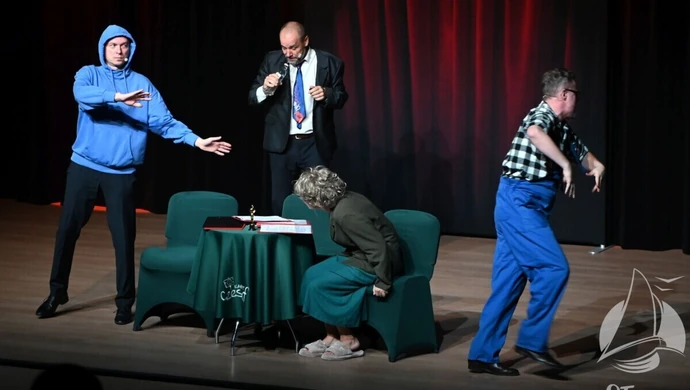 Kabaret Czesuaf w Sławie. Po programie „A, dajcie spokój…” były owacje na stojąco