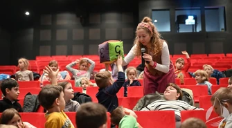 KinoPrzedszkole w Kinie Żeglarz. Przedszkolaki ze Sławy na pierwszych zajęciach filmowych