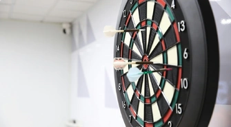 Elektroniczne rzutki we Wrocławiu – nowy wymiar gry i rywalizacji