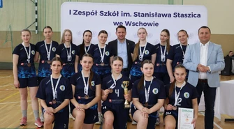 Czwarty medal z rzędu. Koszykarki I ZS Wschowa z brązem w finale wojewódzkim LOM