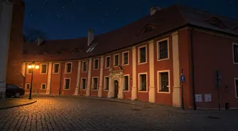 Noc Muzeów we Wschowie. Skarby biblioteki, śladami kobiet, lubuskie legendy i spacer po Lapidarium