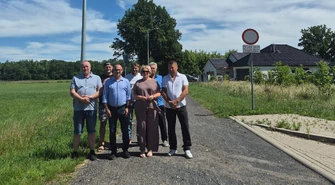 Oświetlenie na ul. Szkolnej i Kasztanowej gotowe. Gmina odebrała inwestycję