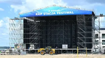 Rap Stacja coraz bliżej. Nad Jeziorem Sławskim powstaje hip-hopowy raj na ziemi [ZDJĘCIA]