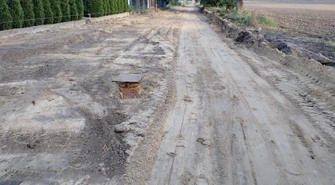 Ciężki sprzęt w Kowalewie. Ruszyła odbudowa drogi gminnej