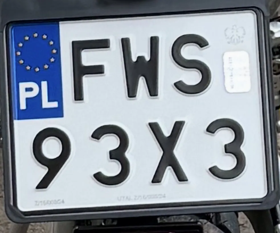 Dnia wczorajszego została zgubiona tablica rejestracyjna: FWS 93X3 W godzinach około 16:30…