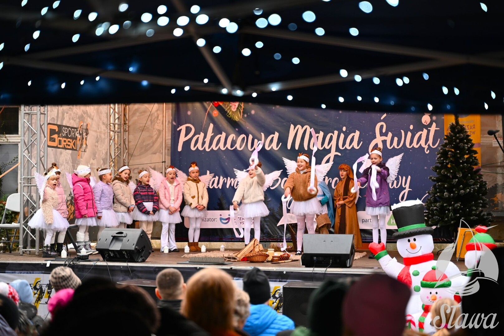 Misterium Bożonarodzeniowe przy sławskim Pałacu Misterium Bożonarodzeniowe przy sławskim Pałacu